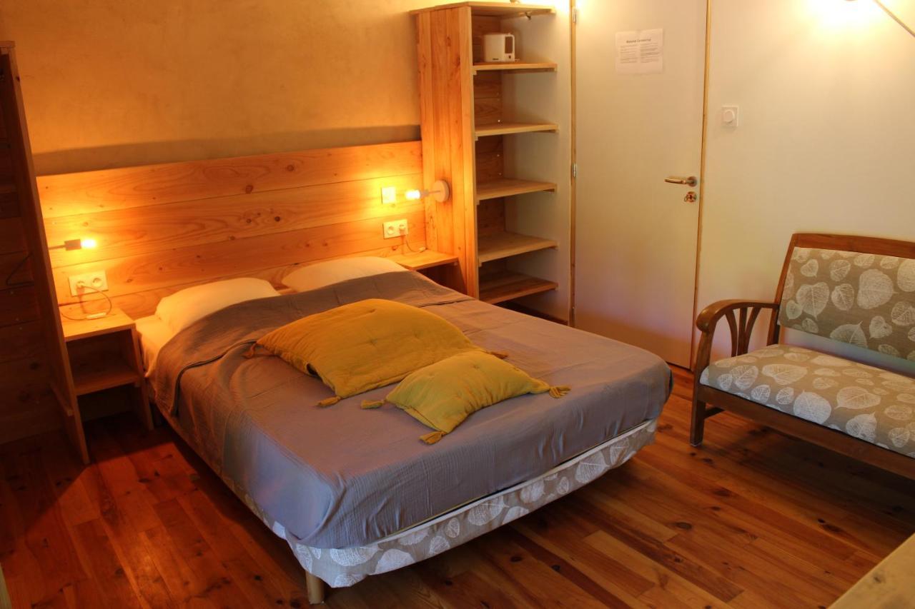 Les Chambres De La Dourbie Nant Екстер'єр фото