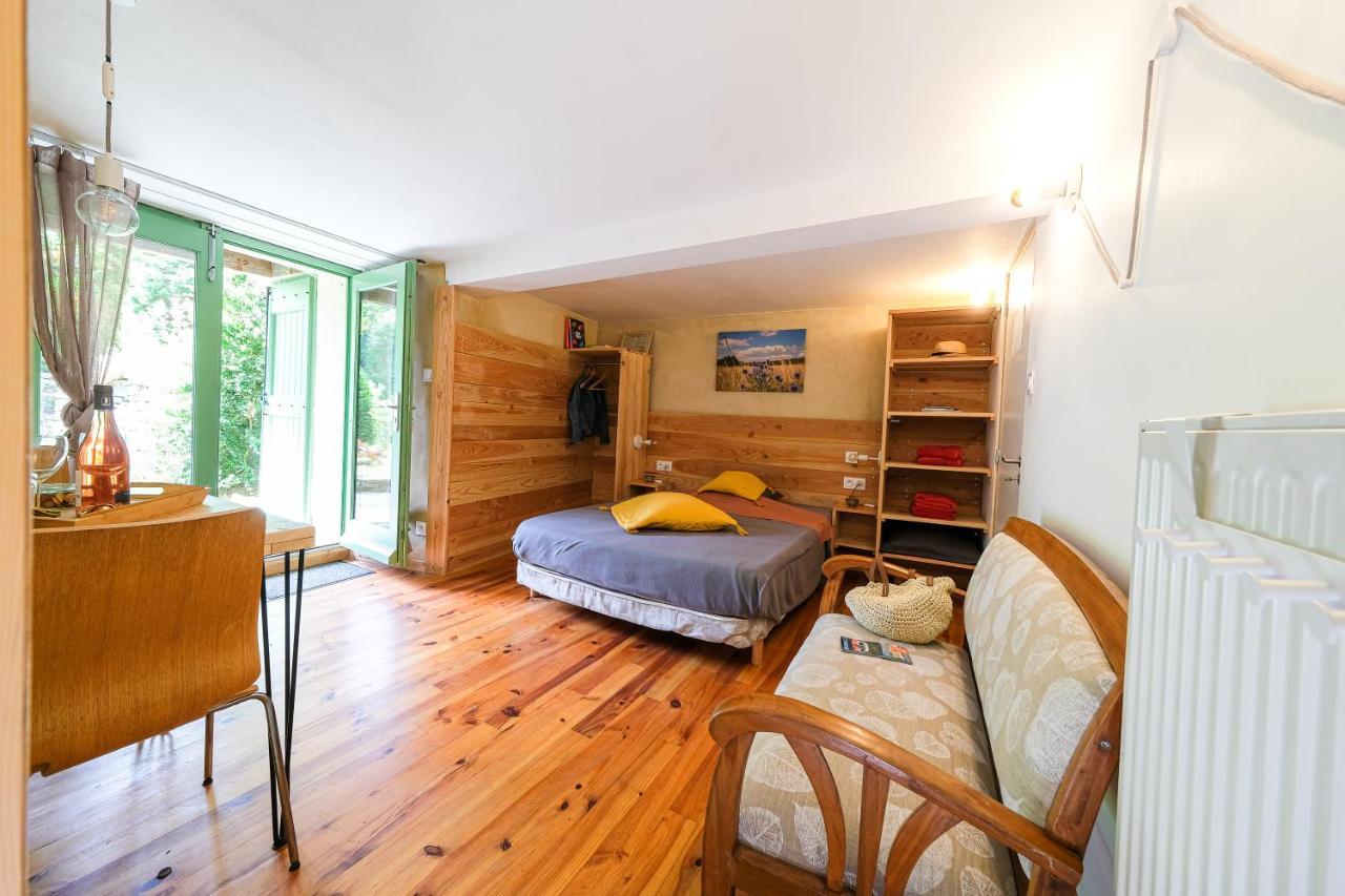 Les Chambres De La Dourbie Nant Екстер'єр фото